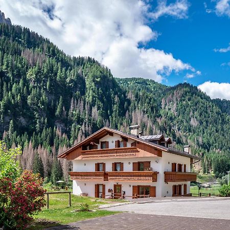 Appartamenti Vittoria Rocca Pietore Exteriér fotografie