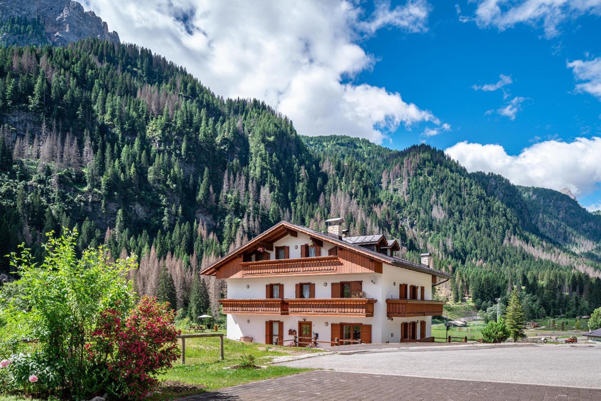 Appartamenti Vittoria Rocca Pietore Exteriér fotografie