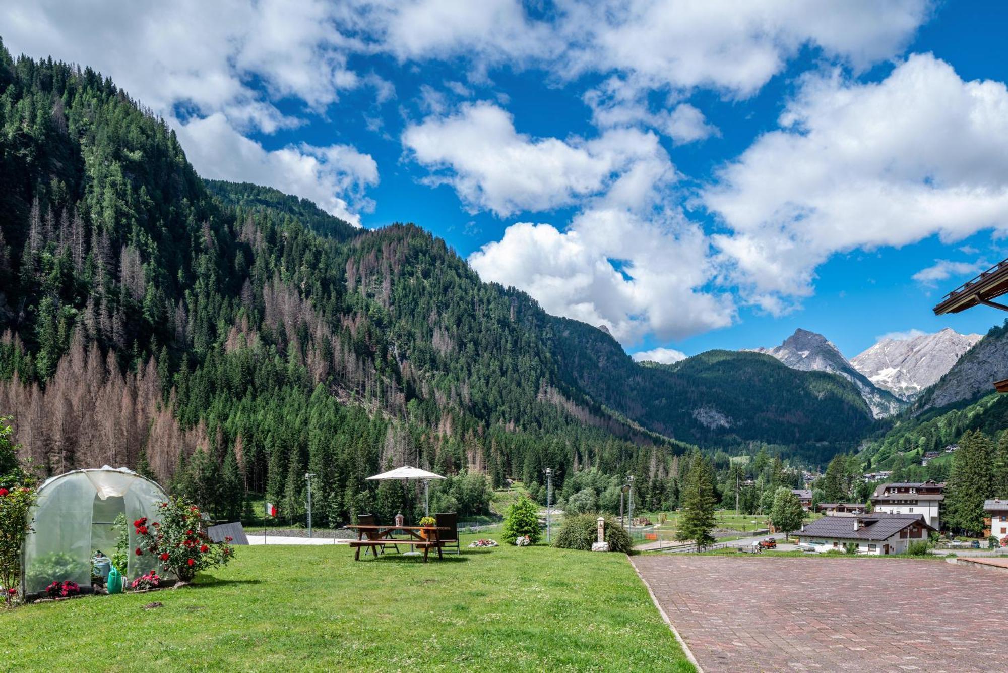 Appartamenti Vittoria Rocca Pietore Exteriér fotografie