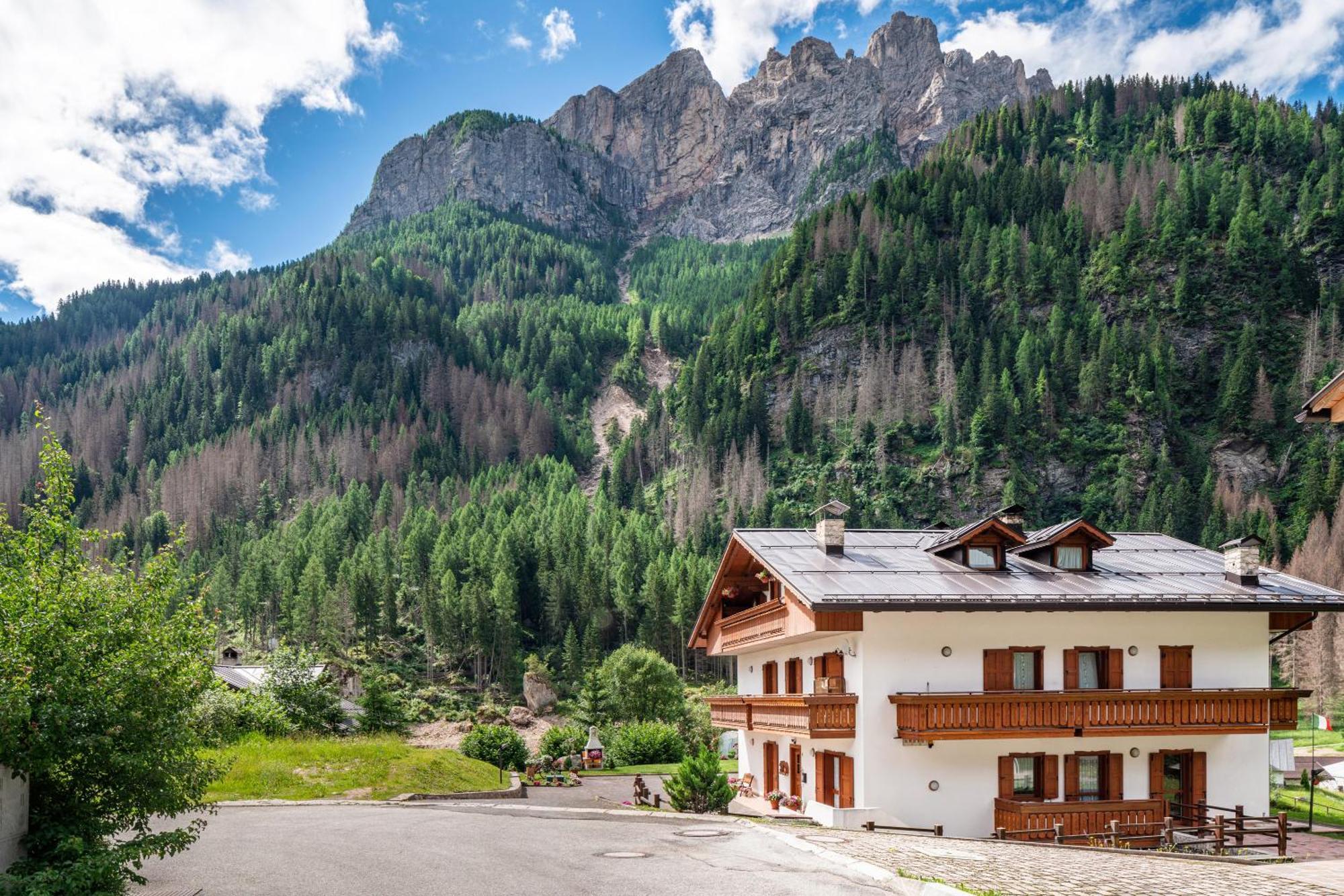 Appartamenti Vittoria Rocca Pietore Exteriér fotografie